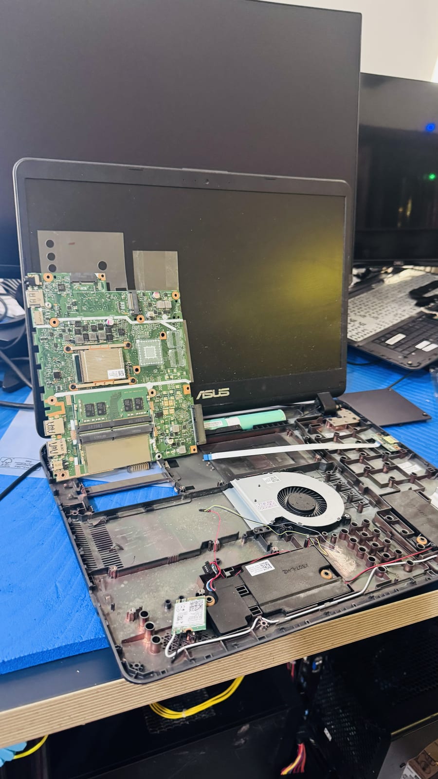 ASUS Laptop That Would Not Power On: Full Teardown and Board-Level Diagnosis in Ashmore