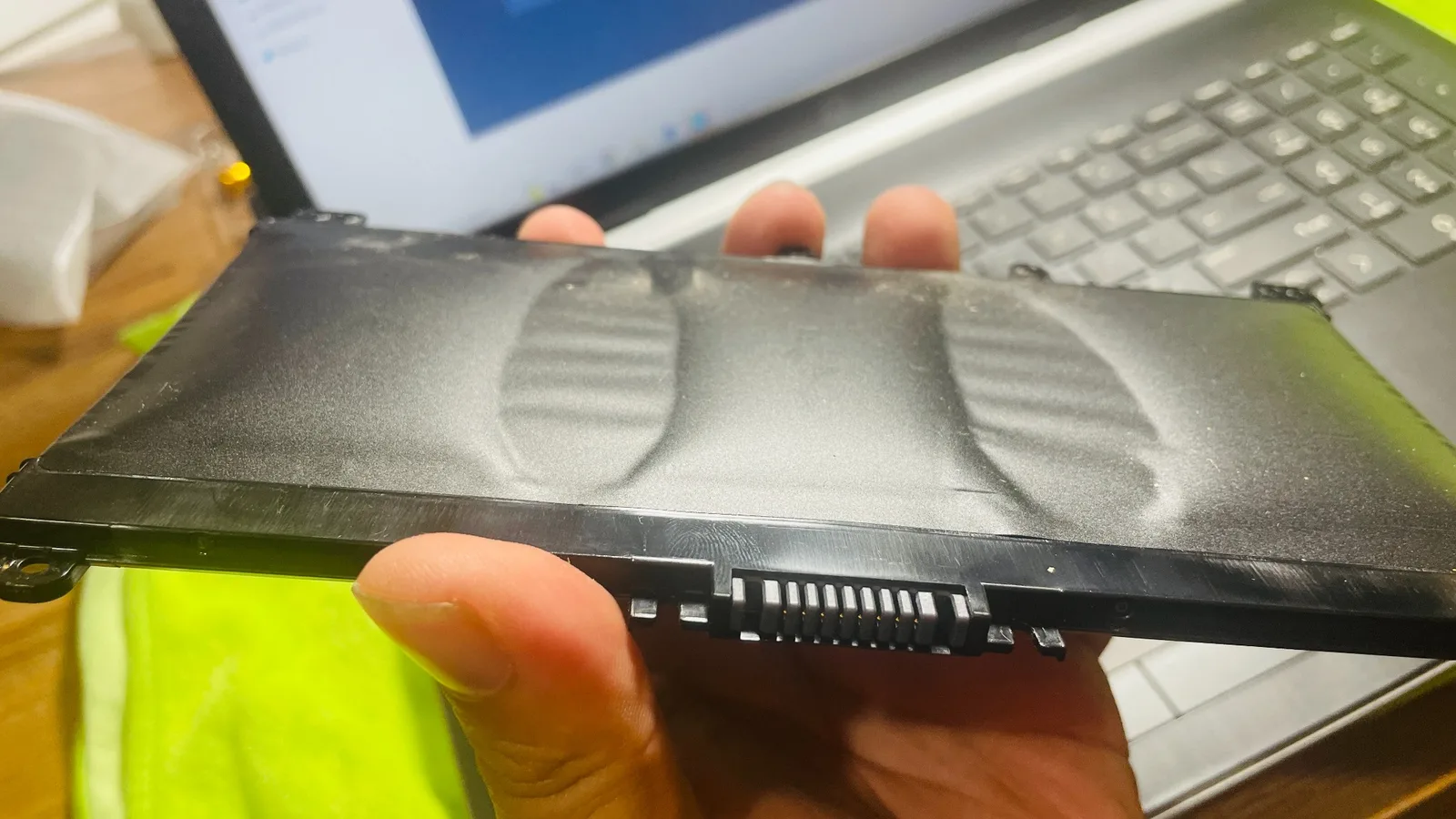 Laptop Battery Replacement and Charging Check on the Gold Coast